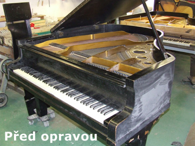 Klavír před generální opravou
